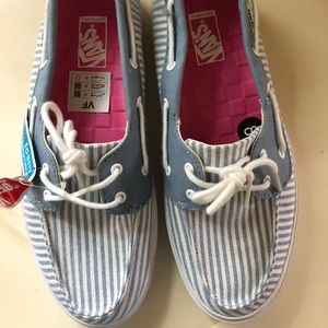 Vans! Chauffette SF in (stripe) faded denim